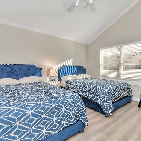 Villa 1976 Accessiblegem Jacuzzi Sleep13 Chinatown 20Mins Dt Houston Exterior foto