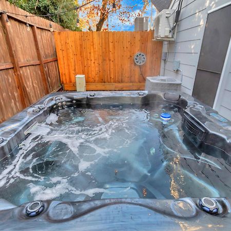 Villa 1976 Accessiblegem Jacuzzi Sleep13 Chinatown 20Mins Dt Houston Exterior foto